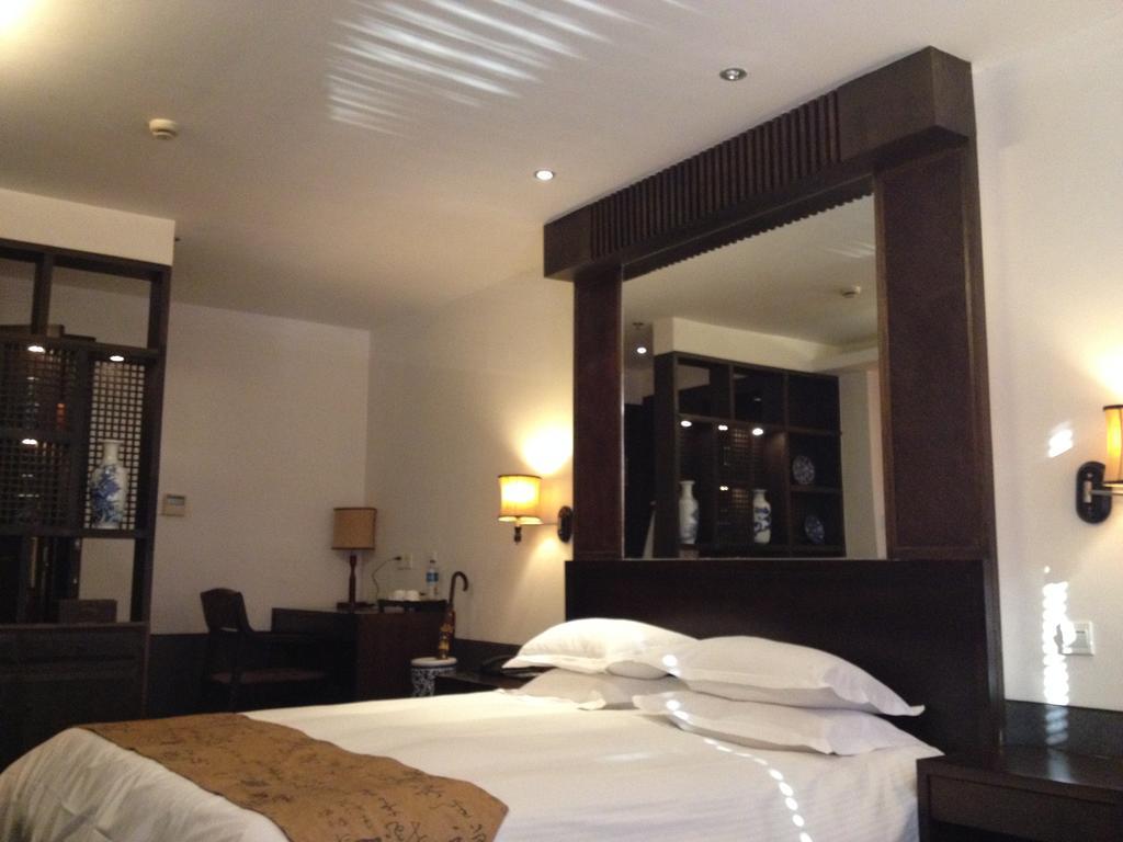 Baolong Homelike Hotel - Henglong Hotel Jingan Экстерьер фото