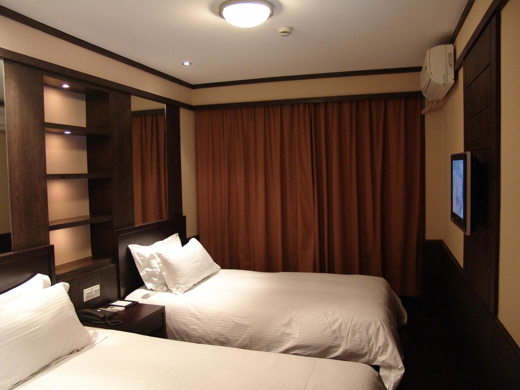 Baolong Homelike Hotel - Henglong Hotel Jingan Экстерьер фото